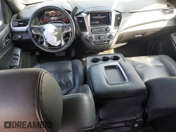 2017 Chevrolet Suburban LS with VIN 1GNSCGEC3HR329172, listed as a Copart auction lot 58024105 with 81,681 mi miles and Salvage title. Bid and sale history available at DreamBid. Image 8.