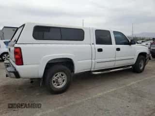 2003 Chevrolet Silverado 1500HD LS с VIN 1GCGC13U43F201993, выставлен на аукционе Copart как лот 62189765 с пробегом 102 568 миль миль и Списание • Salvage title. История ставок и продаж доступна на DreamBid. Изображение 3.