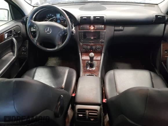 2005 Mercedes-Benz C 240 with VIN WDBRH81JX5F565395, listed as a Copart auction lot 69967244 with 141,692 mi miles and Non repairable. Bid and sale history available at DreamBid. Image 8.