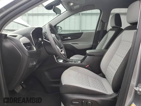 2024 Chevrolet Equinox LS with VIN 3GNAXHEG8RL146500, listed as a Copart auction lot 84876635 with 32,296 mi miles and Salvage title. Bid and sale history available at DreamBid. Image 7.