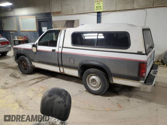 1993 Dodge Dakota S с VIN 1B7FL26X1PS131969, выставлен на аукционе Copart как лот 45938475 с пробегом 192 210 миль миль и Чистый • Clean title. История ставок и продаж доступна на DreamBid. Изображение 2.
