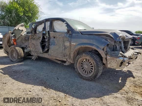 2018 Ram 1500 Longhorn z VIN 1C6RR7PTXJS164620, wystawiony jako Copart lot #65682285 z przebiegiem 155 298 mil mil oraz Szkoda całkowita • Salvage title. Historia ofert i sprzedaży dostępna na DreamBid. Obrazek 4.