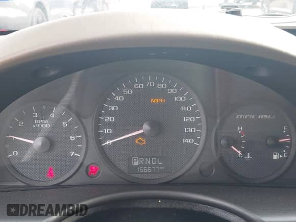 2005 Chevrolet Malibu z VIN 1G1ZS52F75F183362, wystawiony jako IAAI lot #42896102 z przebiegiem 166 677 mil mil oraz . Historia ofert i sprzedaży dostępna na DreamBid. Obrazek 7.