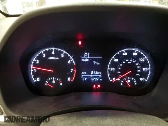 2018 Hyundai Accent SE z VIN 3KPC24A36JE028465, wystawiony jako Copart lot #49581245 z przebiegiem 62 357 mil mil oraz Szkoda całkowita • Salvage title. Historia ofert i sprzedaży dostępna na DreamBid. Obrazek 9.