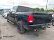 2015 Ram 1500 Express z VIN 1C6RR7KTXFS680314, wystawiony jako IAAI lot #43040717 z przebiegiem 153 999 mil mil oraz . Historia ofert i sprzedaży dostępna na DreamBid. Obrazek 3.