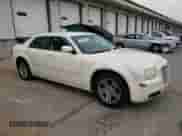 2007 Chrysler 300 Touring с VIN 2C3KA53G77H745172, выставлен на аукционе Copart как лот 60196535 с пробегом 132 223 миль миль и На запчасти • Non repairable. История ставок и продаж доступна на DreamBid. Изображение 4.