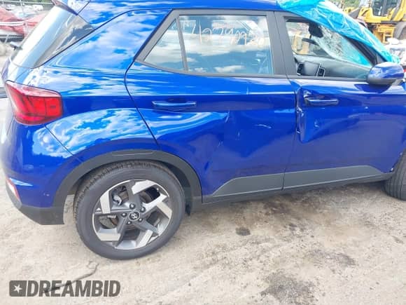 2025 Hyundai Venue SEL с VIN KMHRC8A30SU347406, выставлен на аукционе IAAI как лот 42790930 с пробегом 2 299 миль миль и . История ставок и продаж доступна на DreamBid. Изображение 18.