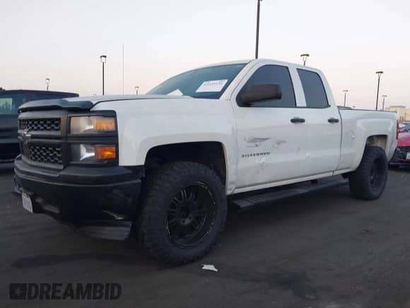 2015 Chevrolet Silverado 1500 Work Truck с VIN 1GCRCPEHXFZ191002, выставлен на аукционе IAAI как лот 42923236 с пробегом 98 293 миль миль и . История ставок и продаж доступна на DreamBid. Изображение 6.