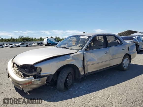 1994 Toyota Camry LE с VIN JT2SK12E5R0249871, выставлен на аукционе Copart как лот 65818455 с пробегом 149 364 миль миль и Списание • Salvage title. История ставок и продаж доступна на DreamBid. Изображение 1.