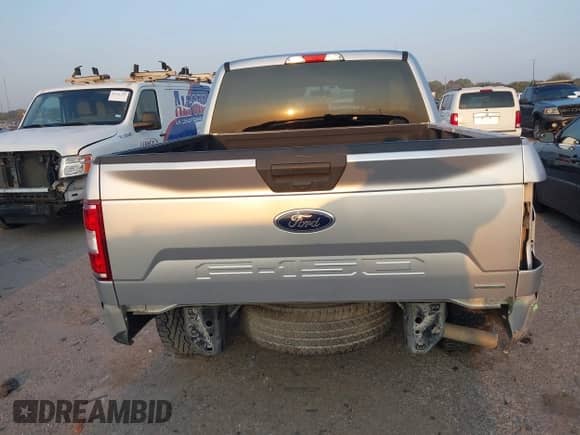 2019 Ford F-150 XLT с VIN 1FTEW1EP7KFD52881, выставлен на аукционе IAAI как лот 43240933 с пробегом 104 747 миль миль и . История ставок и продаж доступна на DreamBid. Изображение 16.