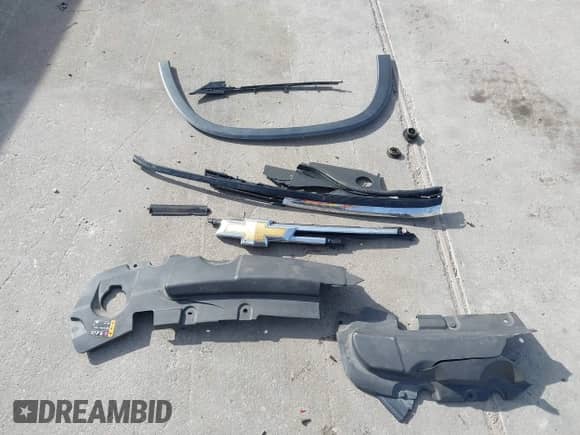 2019 Chevrolet Traverse LT Cloth с VIN 1GNERMKWXKJ240732, выставлен на аукционе IAAI как лот 41035467 с пробегом 127 652 миль миль и . История ставок и продаж доступна на DreamBid. Изображение 12.