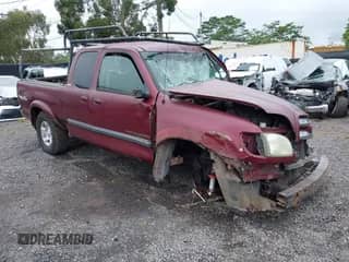 2003 Toyota Tundra SR5 с VIN 5TBBT44103S345629, выставлен на аукционе IAAI как лот 42772535 с пробегом Не указан миль и . История ставок и продаж доступна на DreamBid. Изображение 1.
