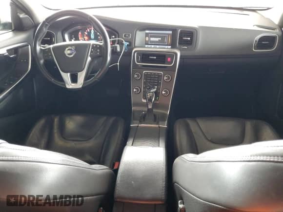 2014 Volvo S60 T5 с VIN YV1612FSXE2279409, выставлен на аукционе Copart как лот 81922425 с пробегом 140 738 миль миль и Списание • Salvage title. История ставок и продаж доступна на DreamBid. Изображение 8.
