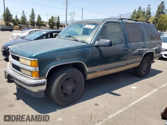 1995 Chevrolet Tahoe z VIN 1GNEK13K9SJ444047, wystawiony jako Copart lot #67709255 z przebiegiem 287 331 mil mil oraz Szkoda całkowita • Salvage title. Historia ofert i sprzedaży dostępna na DreamBid. Obrazek 1.