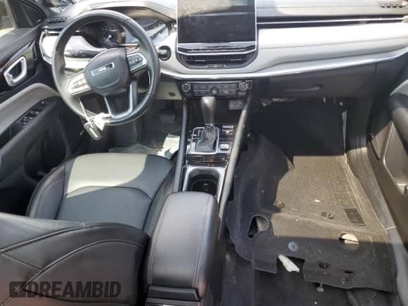 2022 Jeep Compass Limited с VIN 3C4NJDCB9NT102222, выставлен на аукционе Copart как лот 70653955 с пробегом 28 241 миль миль и Списание • Salvage title. История ставок и продаж доступна на DreamBid. Изображение 8.