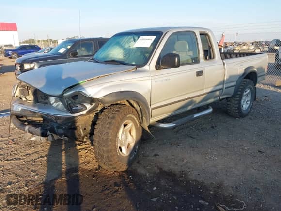 2004 Toyota Tacoma с VIN 5TEWN72N74Z333489, выставлен на аукционе IAAI как лот 43416464 с пробегом 66 072 миль миль и . История ставок и продаж доступна на DreamBid. Изображение 19.