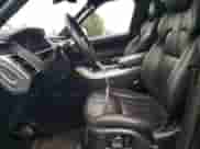 2017 Land Rover Range Rover Sport z VIN SALWR2FE5HA146424, wystawiony jako Copart lot #52893655 z przebiegiem 62 561 mil mil oraz Szkoda całkowita • Salvage title. Historia ofert i sprzedaży dostępna na DreamBid. Obrazek 7.