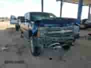 2017 Chevrolet Silverado 2500HD Work Truck z VIN 1GC2KUEG0HZ151797, wystawiony jako Copart lot #67667085 z przebiegiem 225 607 mil mil oraz Szkoda całkowita • Salvage title. Historia ofert i sprzedaży dostępna na DreamBid. Obrazek 13.