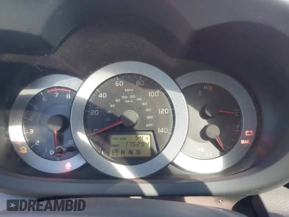 2007 Toyota RAV4 Sport с VIN JTMBD32V476046798, выставлен на аукционе IAAI как лот 43396263 с пробегом 175 294 миль миль и . История ставок и продаж доступна на DreamBid. Изображение 7.