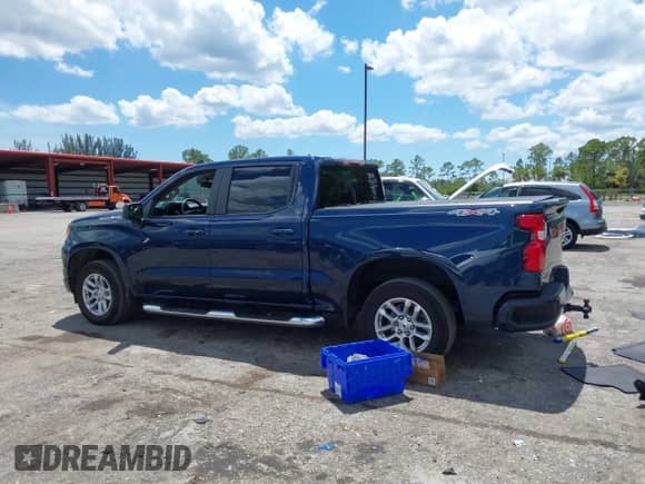 2022 Chevrolet Silverado 1500 RST with VIN 2GCUDEED0N1503392, listed as a IAAI auction lot 42263440 with 54,943 mi miles and . Bid and sale history available at DreamBid. Image 14.