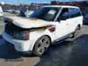 2013 Land Rover Range Rover Sport SC с VIN SALSH2E43DA764037, выставлен на аукционе IAAI как лот 43433870 с пробегом Не указан миль и . История ставок и продаж доступна на DreamBid. Изображение 2.