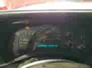 2006 Chevrolet Silverado 1500 Work Truck z VIN 1GCEC14V06E284962, wystawiony jako Copart lot #63103685 z przebiegiem 231 471 mil mil oraz Szkoda całkowita • Salvage title. Historia ofert i sprzedaży dostępna na DreamBid. Obrazek 9.