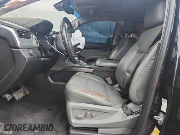 2019 Chevrolet Suburban LT z VIN 1GNSCHKC4KR120914, wystawiony jako Copart lot #68136915 z przebiegiem 146 763 mil mil oraz Nie do naprawy • Non repairable. Historia ofert i sprzedaży dostępna na DreamBid. Obrazek 7.