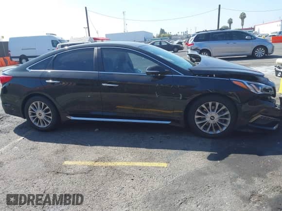 2015 Hyundai Sonata Limited with VIN 5NPE34AF0FH153030, listed as a IAAI auction lot 43031065 with Not provided miles and . Bid and sale history available at DreamBid. Image 13.