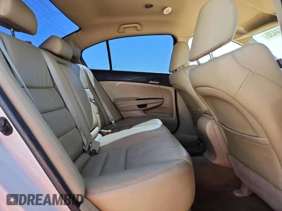 2012 Honda Accord SE с VIN 1HGCP2F69CA135655, выставлен на аукционе Copart как лот 85724435 с пробегом 114 244 миль миль и Списание • Salvage title. История ставок и продаж доступна на DreamBid. Изображение 10.