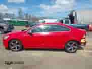 2012 Volvo S60 T6 с VIN YV1902FH9C2127803, выставлен на аукционе IAAI как лот 42084082 с пробегом 224 781 миль миль и . История ставок и продаж доступна на DreamBid. Изображение 15.