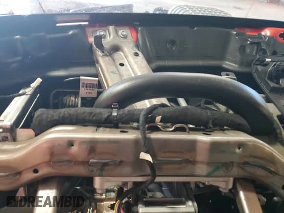 2019 Dodge Challenger SRT Hellcat with VIN 2C3CDZC92KH625311, listed as a Copart auction lot 84184805 with Not provided miles and Salvage title. Bid and sale history available at DreamBid. Image 9.