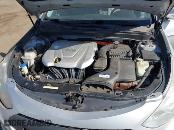 2012 Hyundai Sonata Hybrid z VIN KMHEC4A47CA026059, wystawiony jako IAAI lot #43347012 z przebiegiem 146 757 mil mil oraz . Historia ofert i sprzedaży dostępna na DreamBid. Obrazek 10.