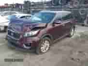 2017 Kia Sorento LX z VIN 5XYPG4A31HG267826, wystawiony jako IAAI lot #42836341 z przebiegiem 173 276 mil mil oraz . Historia ofert i sprzedaży dostępna na DreamBid. Obrazek 2.