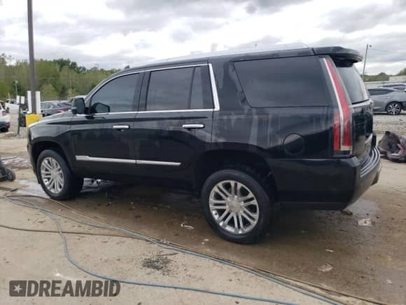 2018 Cadillac Escalade z VIN 1GYS3AKJ5JR101330, wystawiony jako Copart lot #72281544 z przebiegiem 146 603 mil mil oraz Szkoda całkowita • Salvage title. Historia ofert i sprzedaży dostępna na DreamBid. Obrazek 2.