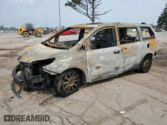 2014 Toyota Sienna Limited z VIN 5TDDK3DC5ES082989, wystawiony jako Copart lot #67545255 z przebiegiem Nie podano mil oraz Nie do naprawy • Non repairable. Historia ofert i sprzedaży dostępna na DreamBid. Obrazek 1.