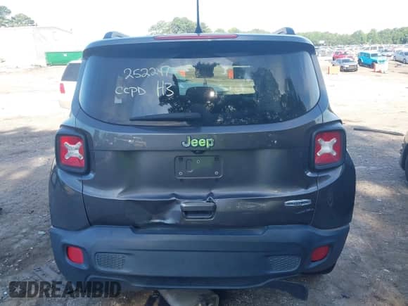 2018 Jeep Renegade Latitude with VIN ZACCJABB7JPJ62571, listed as a IAAI auction lot 42646379 with 152,846 mi miles and . Bid and sale history available at DreamBid. Image 15.