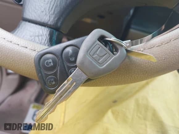 2001 Honda Odyssey EX with VIN 2HKRL18611H606344, listed as a IAAI auction lot 43288012 with 199,590 mi miles and . Bid and sale history available at DreamBid. Image 11.