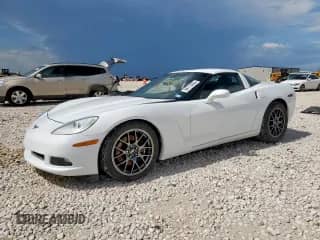 2009 Chevrolet Corvette 2LT с VIN 1G1YY26W795111558, выставлен на аукционе Copart как лот 64119355 с пробегом 13 697 миль миль и Списание • Salvage title. История ставок и продаж доступна на DreamBid. Изображение 1.