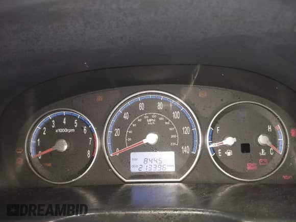 2009 Hyundai Santa Fe GLS z VIN 5NMSG13D09H254779, wystawiony jako IAAI lot #43541006 z przebiegiem 213 396 mil mil oraz . Historia ofert i sprzedaży dostępna na DreamBid. Obrazek 7.