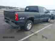 2005 Chevrolet Silverado 1500 Work Truck with VIN 1GCEK19V55Z101185, listed as a IAAI auction lot 41551172 with 289,918 mi miles and . Bid and sale history available at DreamBid. Image 4.