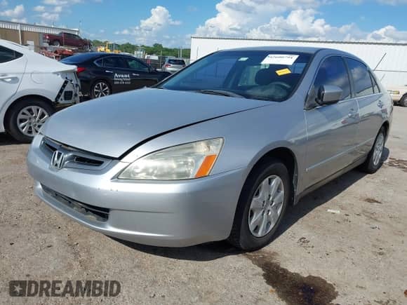 2004 Honda Accord LX с VIN JHMCM56404C015576, выставлен на аукционе IAAI как лот 42600791 с пробегом 238 700 миль миль и . История ставок и продаж доступна на DreamBid. Изображение 2.