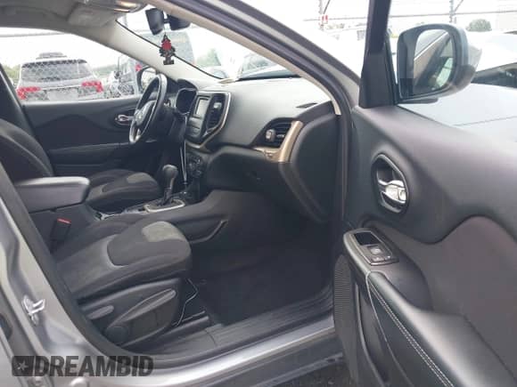 2014 Jeep Cherokee Latitude с VIN 1C4PJMCB4EW209648, выставлен на аукционе IAAI как лот 42862780 с пробегом 203 552 миль миль и . История ставок и продаж доступна на DreamBid. Изображение 5.