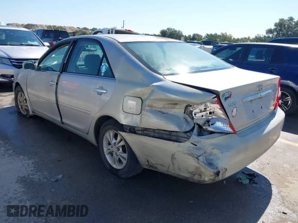 2004 Toyota Camry LE with VIN 4T1BF32K54U070031, listed as a IAAI auction lot 43422695 with 230,696 mi miles and . Bid and sale history available at DreamBid. Image 3.