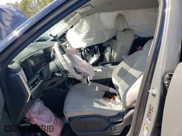 2024 Hyundai Santa Fe SE с VIN 5NMP1DGL2RH054366, выставлен на аукционе Copart как лот 54133205 с пробегом 16 924 миль миль и На запчасти • Non repairable. История ставок и продаж доступна на DreamBid. Изображение 7.
