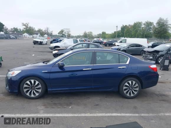 2015 Honda Accord Touring z VIN 1HGCR6F75FA014927, wystawiony jako IAAI lot #43268149 z przebiegiem 132 281 mil mil oraz . Historia ofert i sprzedaży dostępna na DreamBid. Obrazek 14.