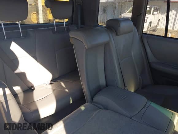 2004 Toyota Highlander с VIN JTEEP21A540063133, выставлен на аукционе IAAI как лот 43046416 с пробегом 248 690 миль миль и . История ставок и продаж доступна на DreamBid. Изображение 8.