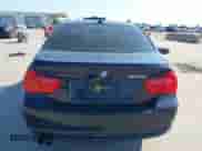 2009 BMW 3 Series 328i z VIN WBAPH77599NM30530, wystawiony jako IAAI lot #43360713 z przebiegiem Nie podano mil oraz . Historia ofert i sprzedaży dostępna na DreamBid. Obrazek 16.