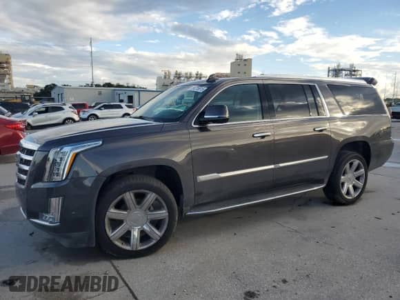 2017 Cadillac Escalade ESV Luxury с VIN 1GYS4HKJ1HR317983, выставлен на аукционе Copart как лот 66215615 с пробегом 32 861 миль миль и Списание • Salvage title. История ставок и продаж доступна на DreamBid. Изображение 1.