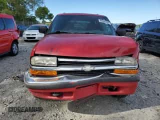 1998 Chevrolet Blazer z VIN 1GNDT13W7WK172772, wystawiony jako Copart lot #69688404 z przebiegiem 284 149 mil mil oraz Szkoda całkowita • Salvage title. Historia ofert i sprzedaży dostępna na DreamBid. Obrazek 5.