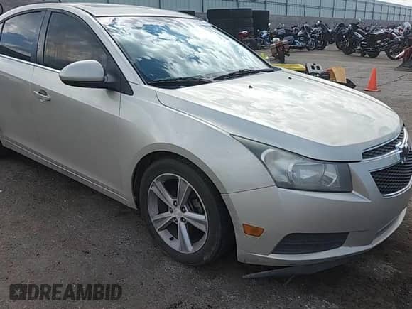2013 Chevrolet Cruze 2LT с VIN 1G1PE5SB4D7127576, выставлен на аукционе Copart как лот 82352185 с пробегом 277 798 миль миль и Списание • Salvage title. История ставок и продаж доступна на DreamBid. Изображение 13.